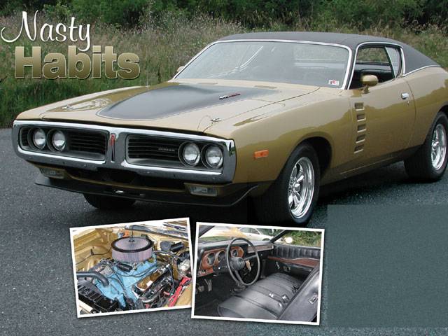 mopp_0604_01z+1972_dodge_charger+front.jpg
