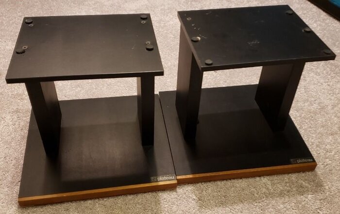 plateau speaker stands wanted to buy.jpg
