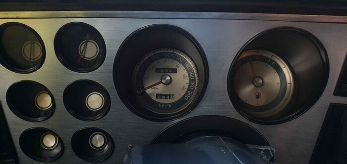 07-dash.jpg