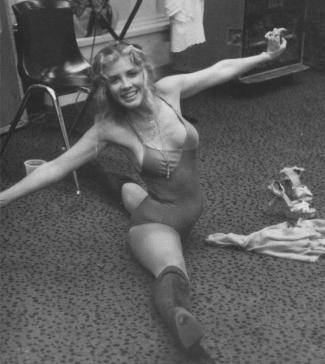 107383d1222885993-stevie-nicks-doing-splits-black-white-leatard-stevie_nicks_doing_the_splits.jpg
