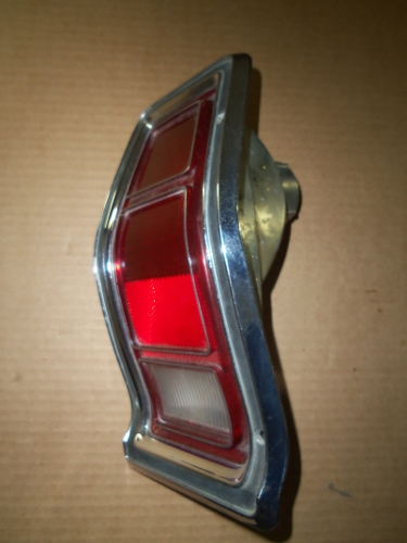 11-2taillight (2).jpg