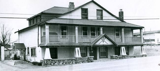 1184 hamilton.jpg