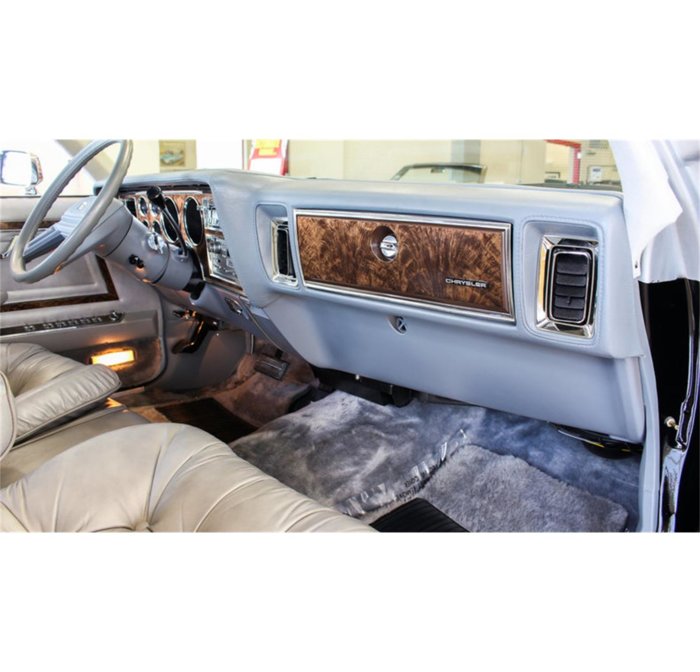 14226374-1985-chrysler-fifth-avenue-srcset-retina-xl.jpg