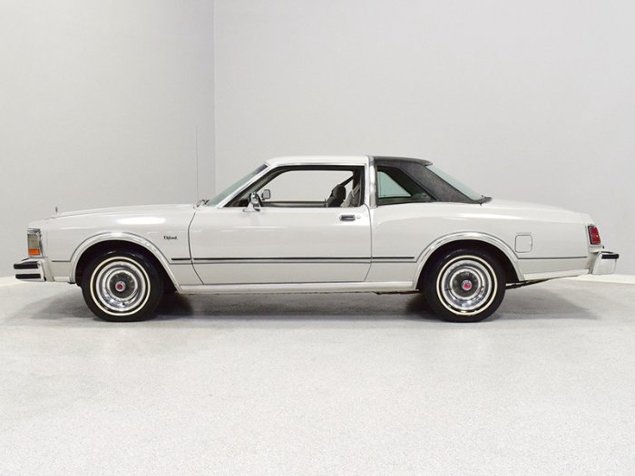 1978 med tape stripes.jpg