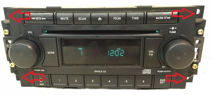 2000 Chry Radio.jpg