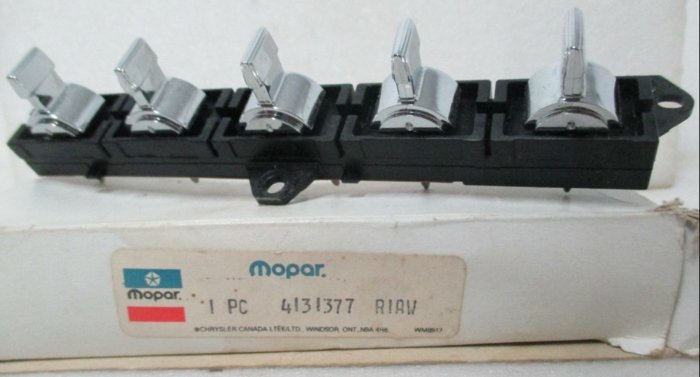 4131377 Switch.jpg