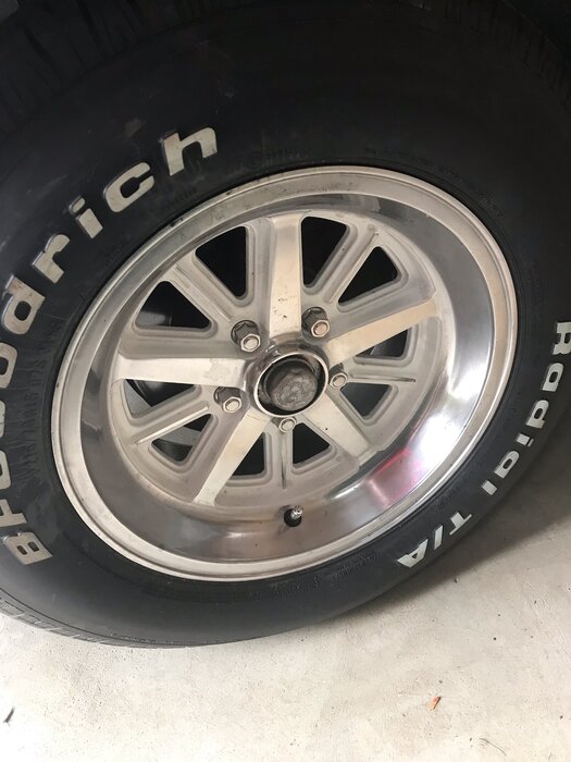 677524011.jpg