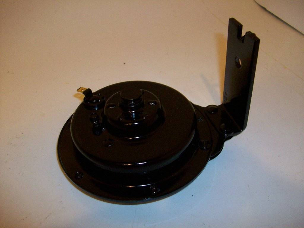 68 RR horn b.jpg