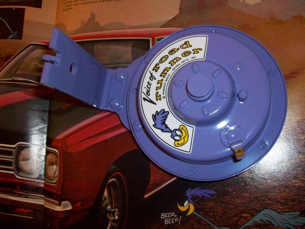 69-70 RR Horn a.jpg
