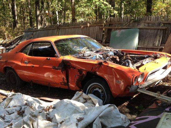 72 challenger.jpg