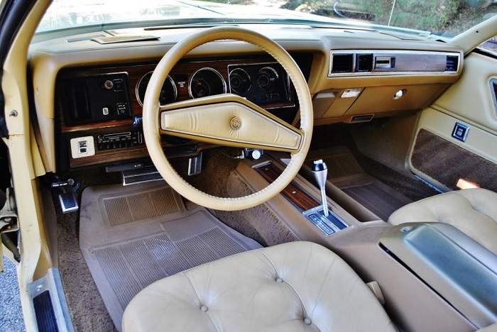77 Cordoba dash a.jpg