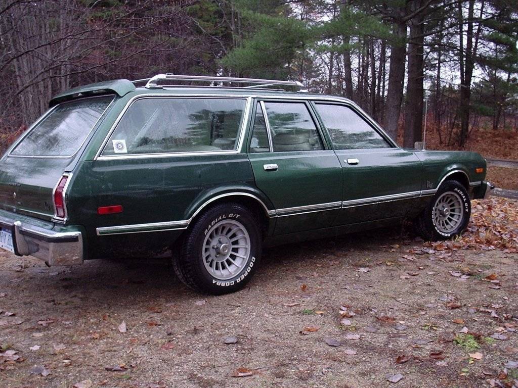 77 Green 4 speed wagon 3.jpg