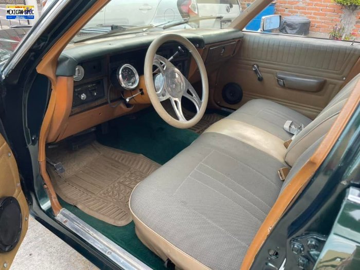 78dartsedan-DARKGREEN-cdmxG-10-intf.jpg