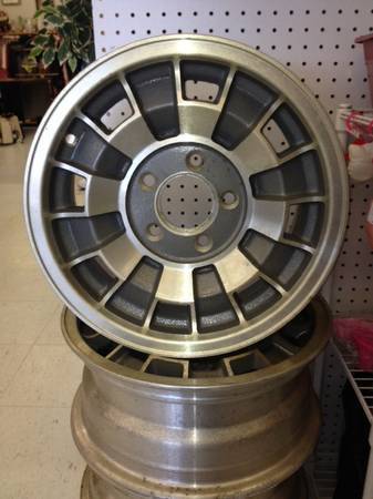 79rr1wheel.jpg