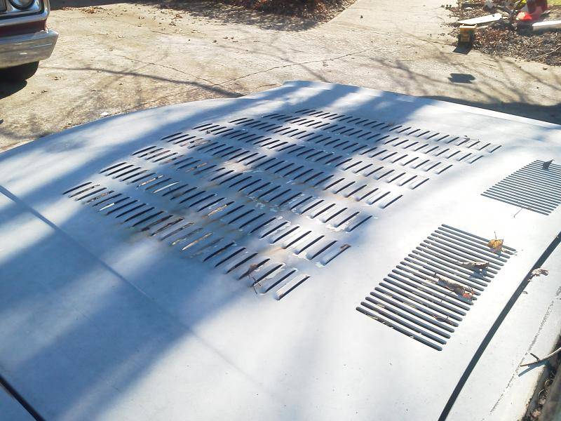 80 wagon louvered hood.jpg