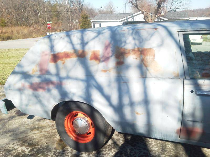 80 wagon right side.jpg