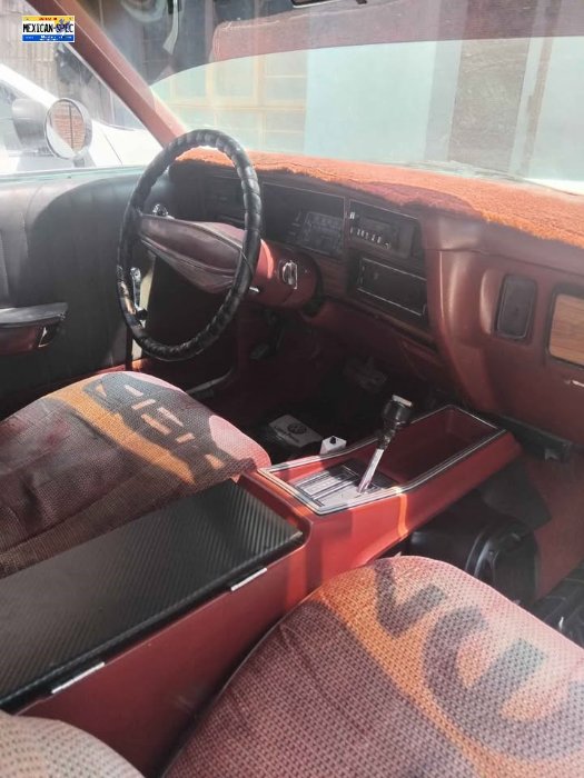 80volare-white-JALp-13-gearshift.jpg