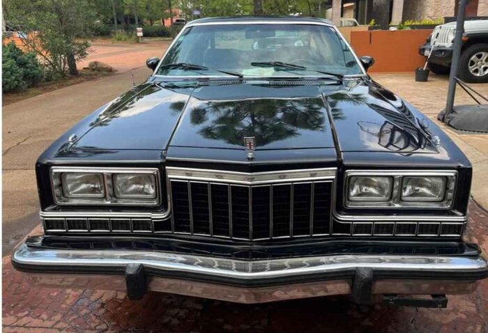 81magnum-black-mich1-04-front.jpg