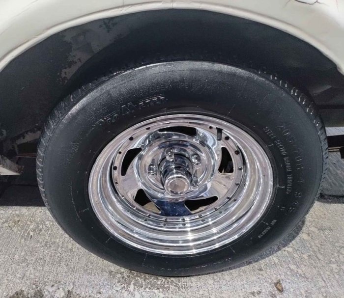 81valiant-white-tonala8-06-wheel.jpg