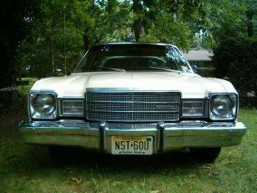 88765.1977.Plymouth.Volare.jpg