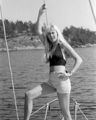 Agnetha_Fltskog_Agnetha-3.jpg