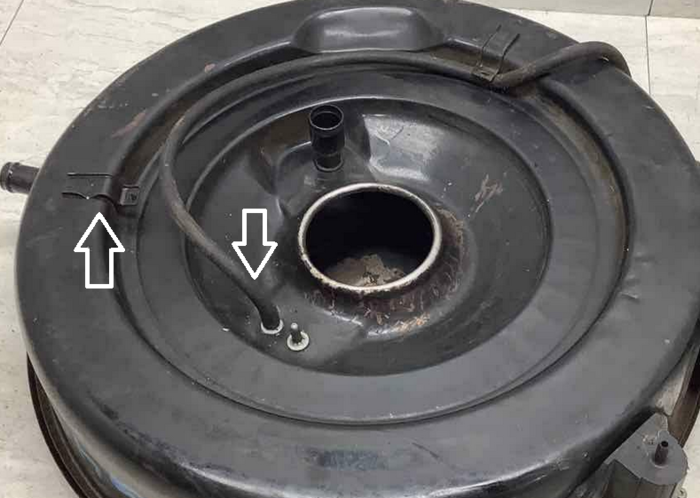 Air Cleaner Vac Hose.png