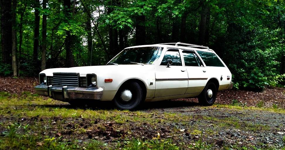 aspen front three quarter small.jpg