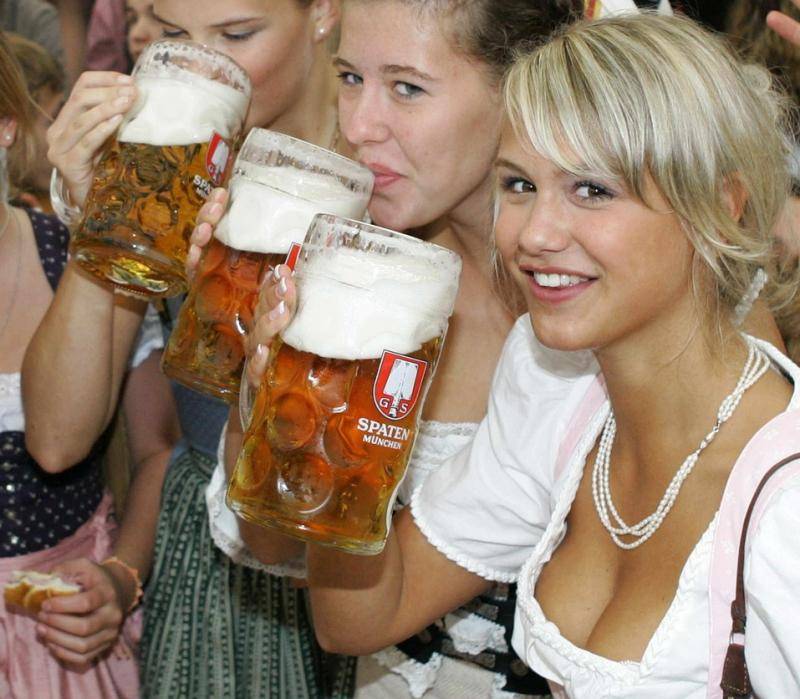 bier-en-tieten-e1396281701563.jpg