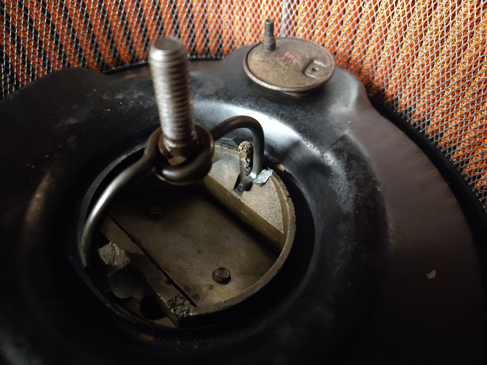 broken carb bail wire 11 2021.png