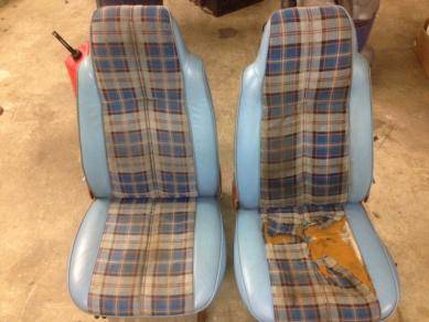 bucket seats front.jpg
