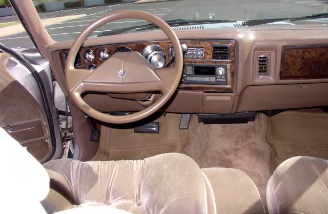 Chrysler 5th interior front driver.jpg