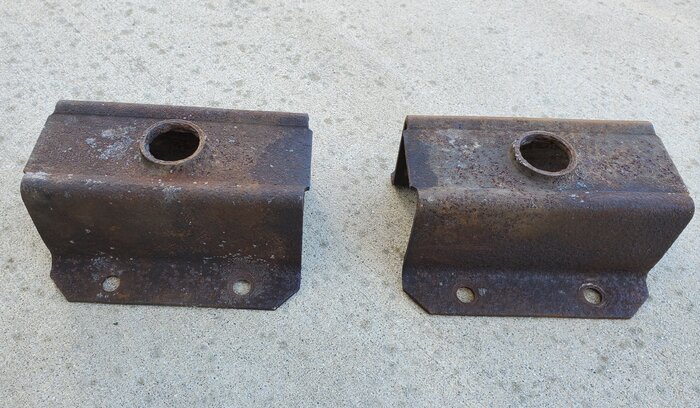 Cop Car Lower ISO Clamps - Side.JPG