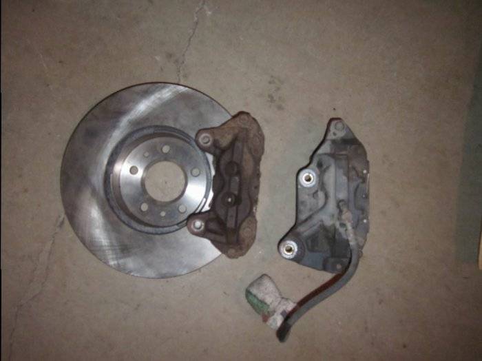 Dakota_Lexus_brakes_16.jpg