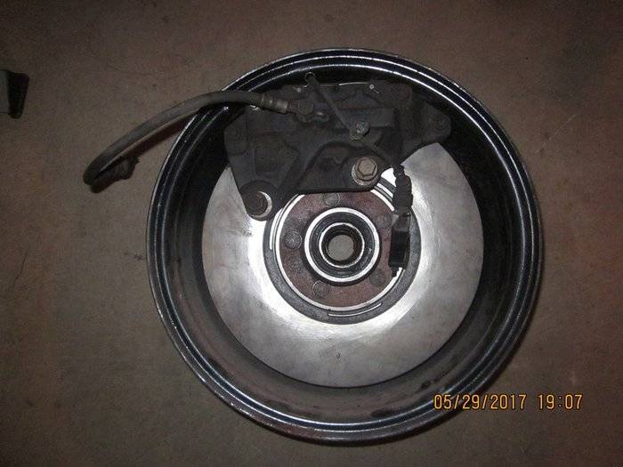 Dakota_Lexus_brakes_19.jpg