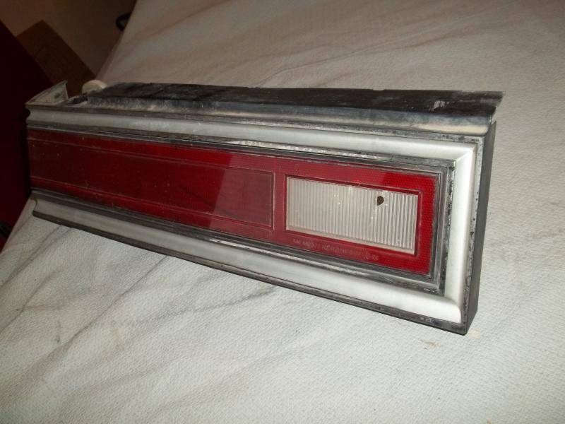 Diplomat tail light white gasket (6).jpg