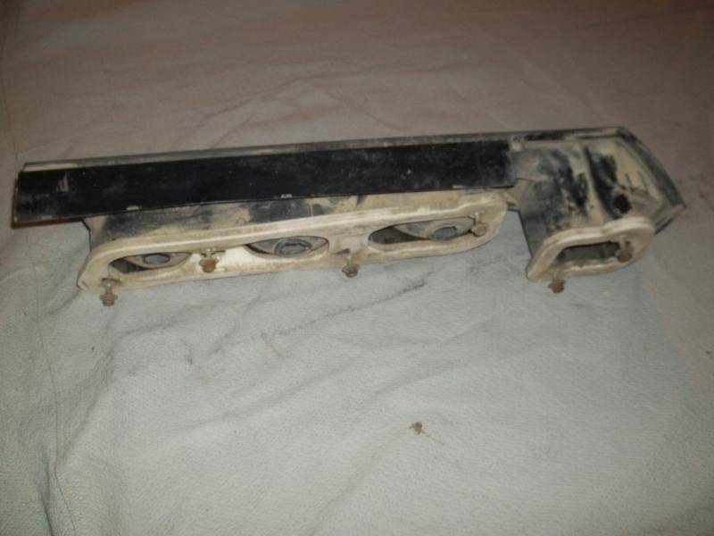 Diplomat tail light white gasket (8).jpg