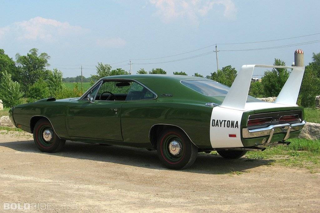 dodge-charger-daytona.2000x1333.Dec-14-2011_10.40.37.690129.jpg