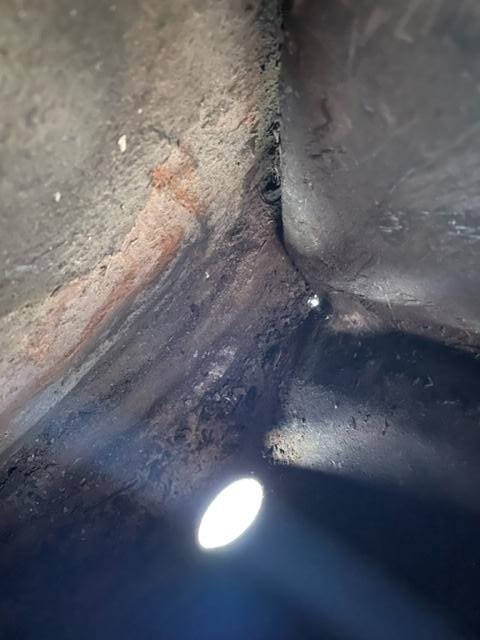 driver side lower rr qtr to outer wheel tub.jpg