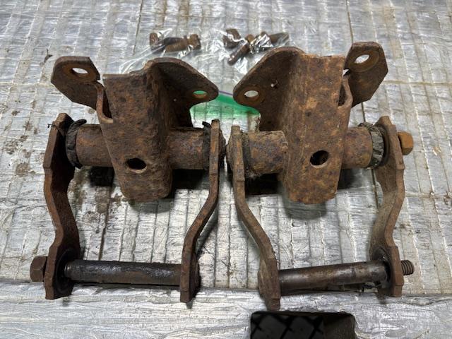 firmfeel_shackles.jpg firmfeel_shackles.jpg