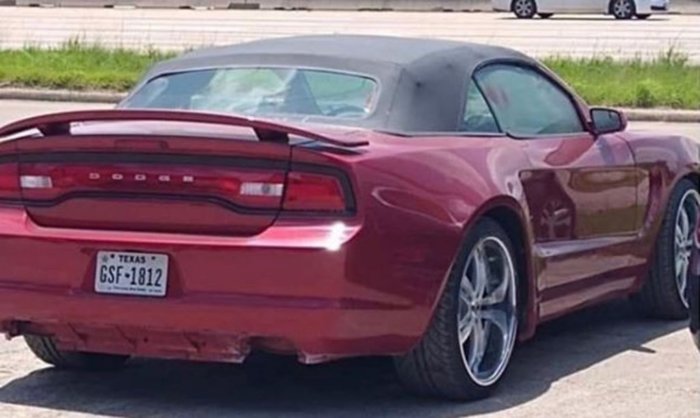 Ford-Mustang-Charger-002-1024x612.jpg