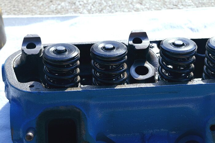 head_valve_springs.jpg