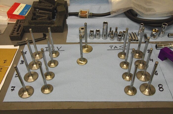 head_valves.jpg