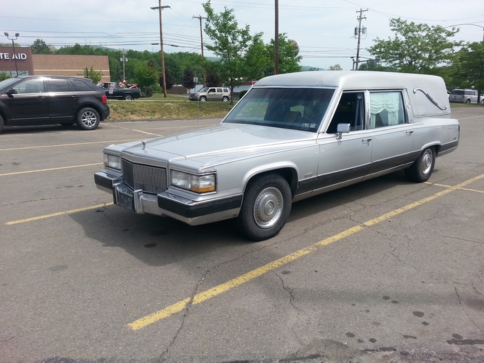 hearse_zpscpxvruhk.jpg