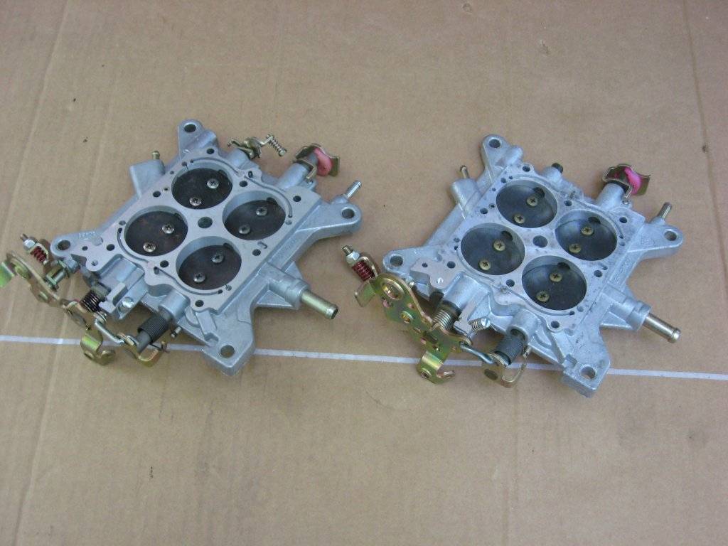 Holley baseplates 001.JPG