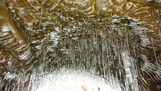 ice cave 4.jpg