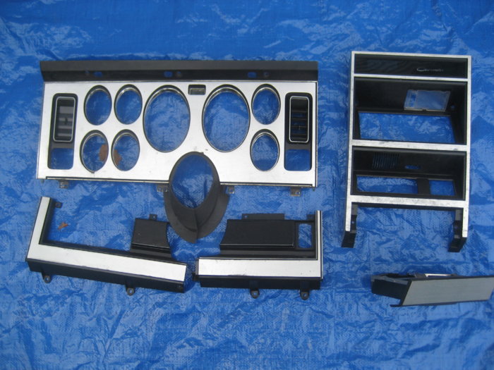 J body interior parts (1).JPG