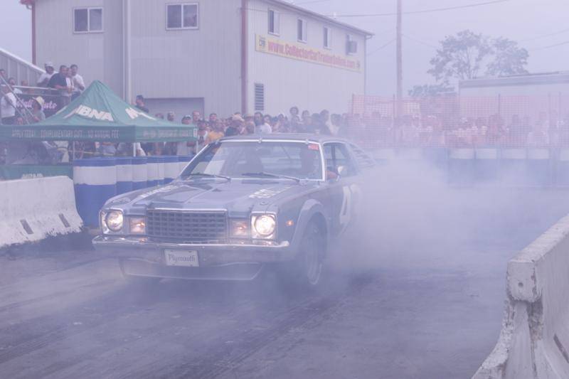 kitcar burnout 002.jpg
