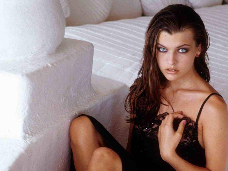 Milla-Jovovich-21.jpg