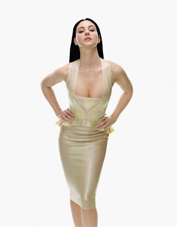 monica_bellucci_matrix_20080718_02.jpg