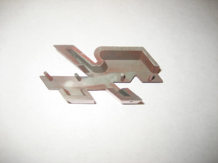 R T Grille part 4016321 (2).JPG